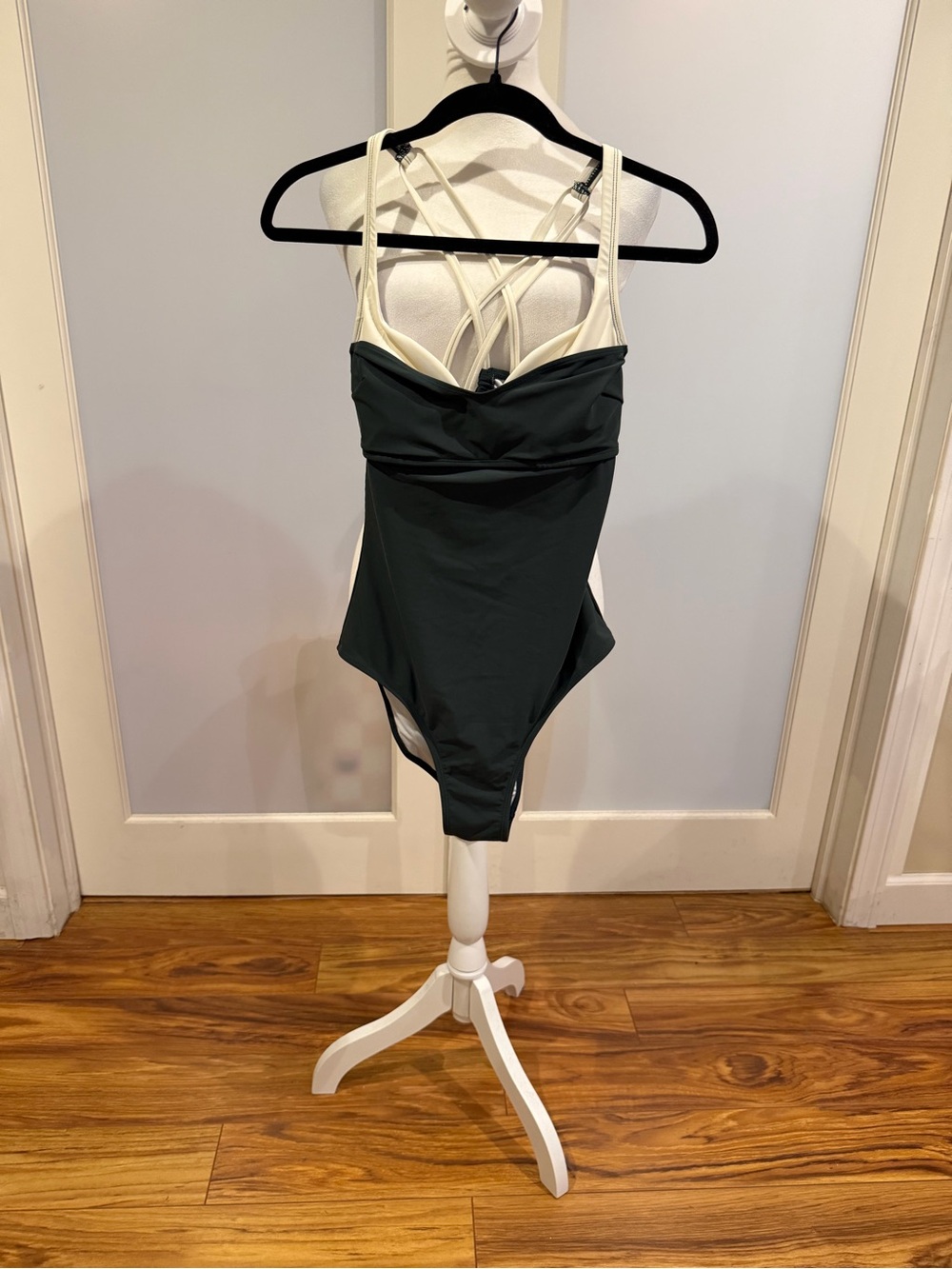 Women’s High-Waist Green and Cream Colorblock Skirted Swimsuit